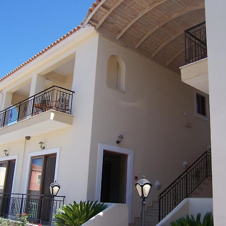 Sirius Hotel Finikounta Luaran gambar