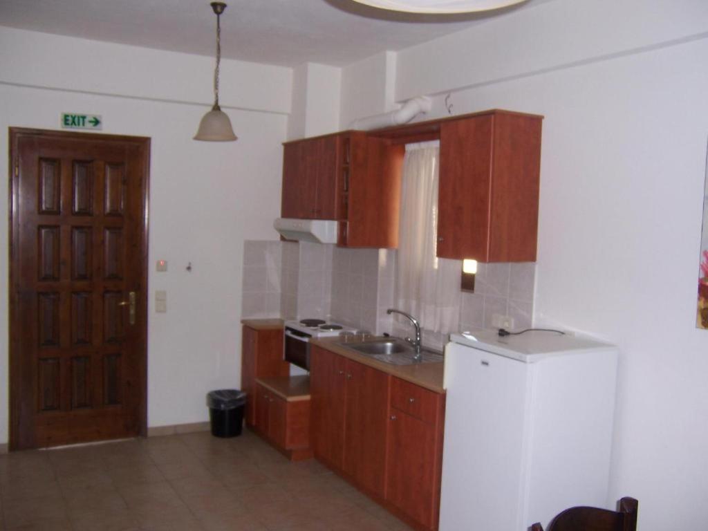 Sirius Hotel Finikounta Luaran gambar