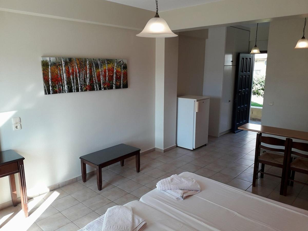 Sirius Hotel Finikounta Luaran gambar