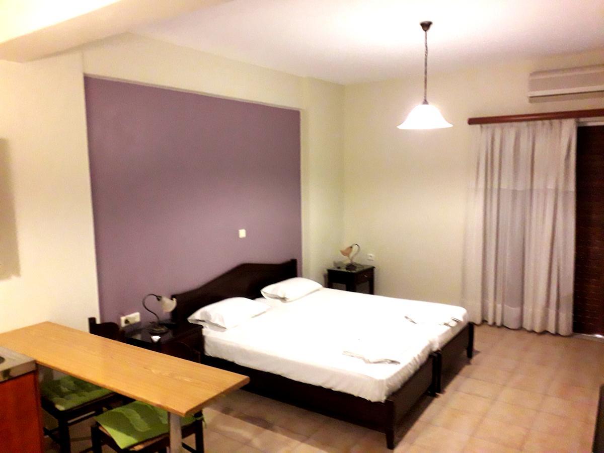 Sirius Hotel Finikounta Luaran gambar